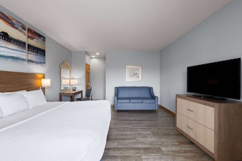Room, 1 King Bed, Non Smoking (Dunefront, First Floor)