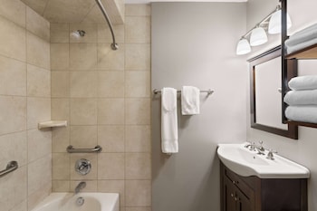 Suite, 1 King Bed, Non Smoking (First or Second Floor)