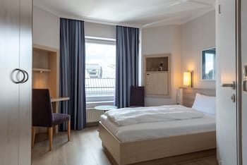 Business Room, City View
