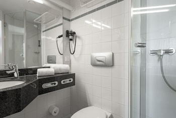 Business Room, City View