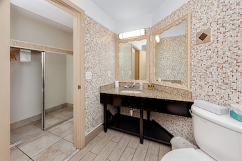 Standard Room, 2 Queen Beds, Non Smoking, Balcony (Larger Room)