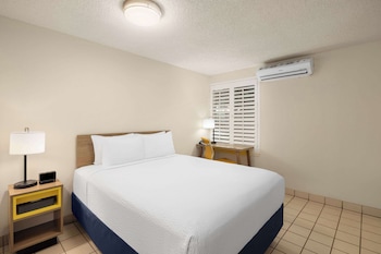 Room, 1 Queen Bed, Accessible