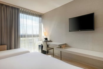 Standard Room, 1 King Bed with Sofa bed
