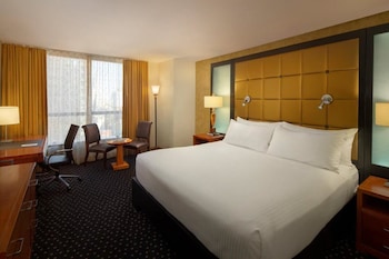 Standard Room, 1 Queen Bed, Accessible