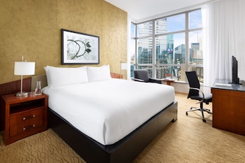 Premier Room, 1 King Bed (Ball Drop View)
