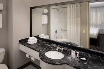 Superior Room, 1 Queen Bed