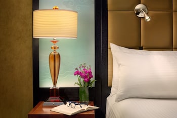 Superior Room, 1 Queen Bed