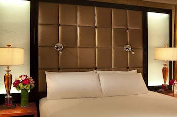 Superior Room, 1 Queen Bed