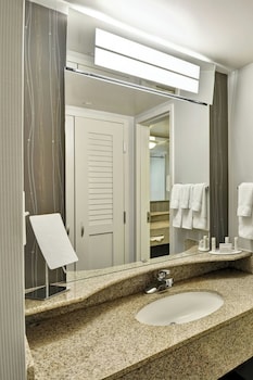 Suite, 1 Bedroom, Hearing Accessible