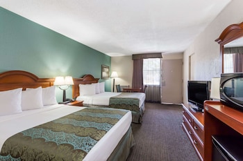 Standard Room, 2 Double Beds, Non Smoking
