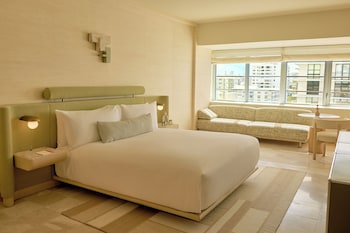 Room, 1 King Bed, City View