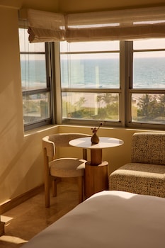 Oceanfront Cozy King