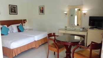 Classic Room – Garden View
