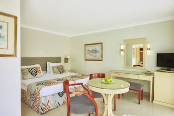 Classic Room – Garden View