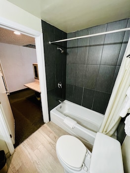 Deluxe Double Room, 2 Queen Beds, Non Smoking