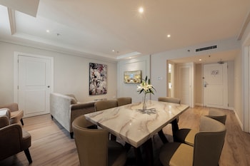 Palace Suite