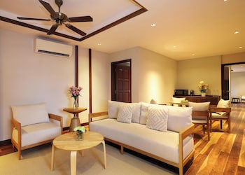 Beachfront Suite
