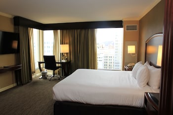 Room, 1 King Bed, Non Smoking (High Floor)