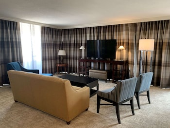 Presidential Suite, Multiple Beds, Kitchenette