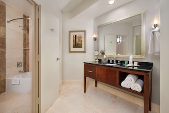 Room, 2 Double Beds, Balcony