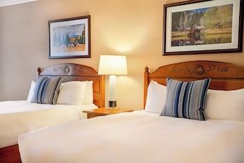 Deluxe Room, 2 Queen Beds