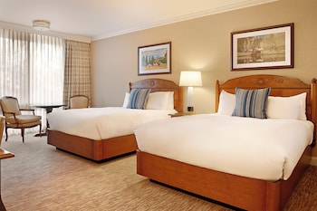 Deluxe Room, 2 King Beds
