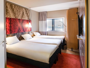 Room, 3 Twin Beds
