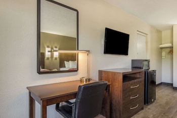 Standard Double Room, 2 Double Beds, Smoking