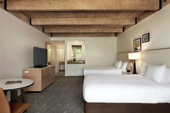 2 Queen Beds, Non Smoking (Balcony or Patio)