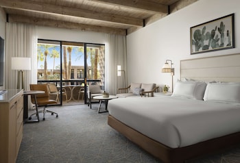 Room, 1 King Bed, Balcony, Pool View