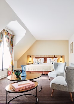Junior Suite (Eiffel Tower)