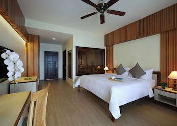 Premier Chalet on Water