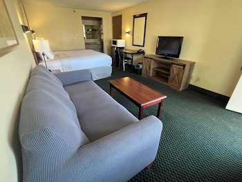 Standard Room, 1 King Bed, Smoking