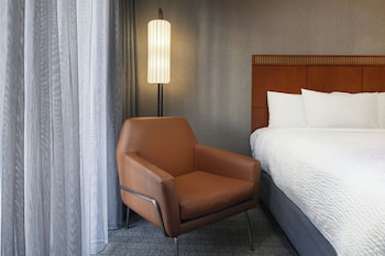 Room, 2 Double Beds, Balcony (Mobility/Hearing Accessible, Tub)