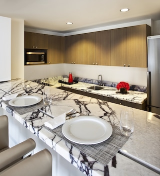 Terrace Suite South