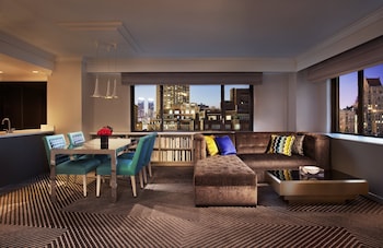 Pop Art 1-Bedroom Suite