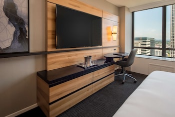Room, 1 King Bed, City View