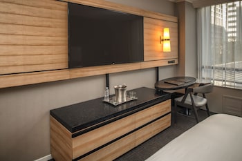 Room, 2 Double Beds, Accessible, Corner (Hearing)