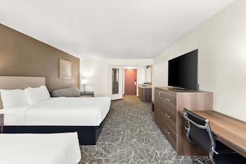 Standard Room, 2 Queen Beds, Non Smoking, Refrigerator & Microwave (Third bed is a Sofabed)