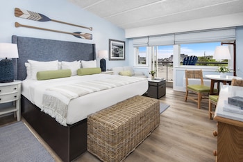 Room, 1 King Bed, Sun Deck