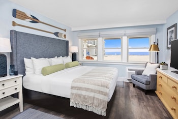 Room, 1 King Bed, Oceanfront
