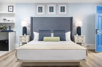 Room, 1 King Bed, Sun Deck