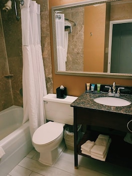 Suite, 1 King Bed, Non Smoking