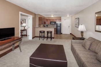 Suite, 1 King Bed (Extended)