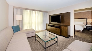 Suite, 1 King Bed, Non Smoking (Hospitality)