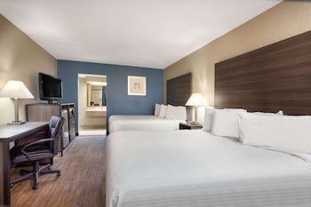 Room, 2 Queen Beds, Smoking