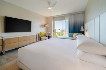 Room, 1 King Bed (Resort and Ocean View)