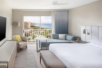 Room, 1 King Bed (Resort and Ocean View)