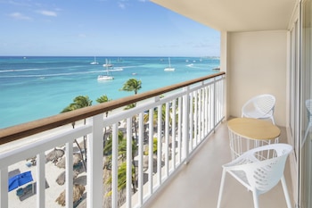 Deluxe Room, 1 King Bed, Balcony, Partial Ocean View