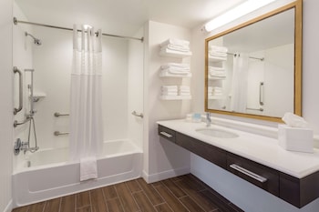 Studio, 1 King Bed, Accessible (Mobility & Hearing)